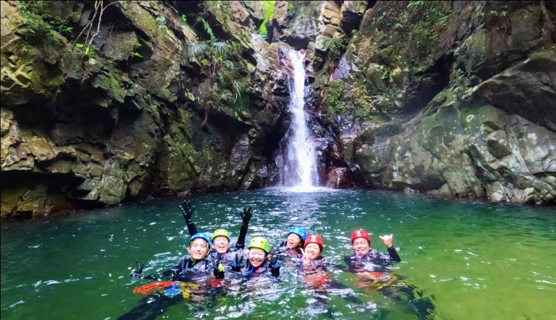 シャワークライミング&ジップライン、やんばる