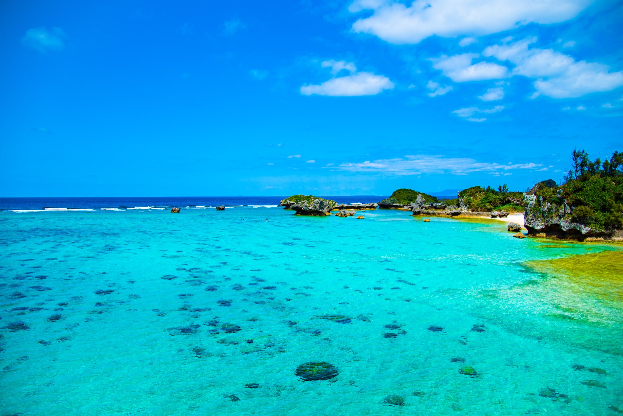 恩納村、綺麗なビーチ、シュノーケリング