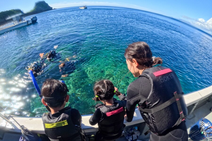 シュノーケリング、ウェットスーツ、子連れ、フェリー