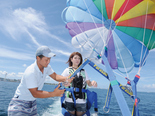 恩納村、パラセーリング、レクチャー