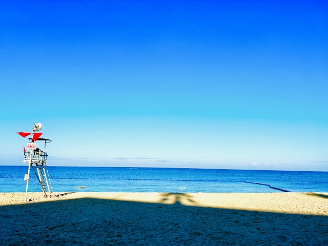 恩納村　ビーチ