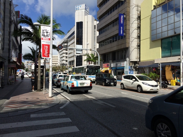 国際通り　タクシー 