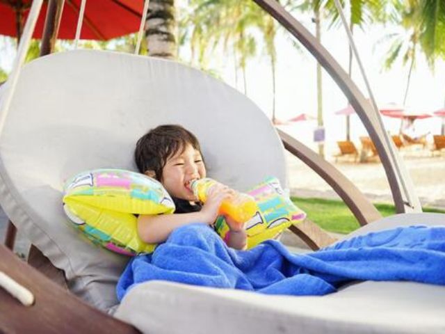 プール　子供　バスタオル