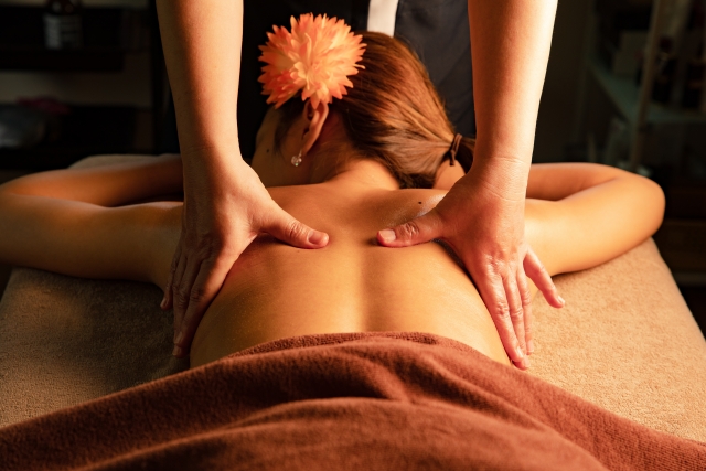 ボディマッサージ　ホテル　スパ