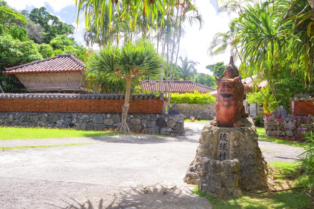 恩納村　沖縄　琉球村