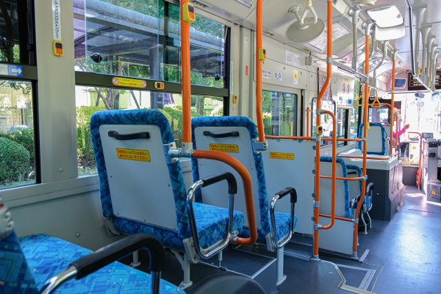 沖縄　恩納村　路線バス