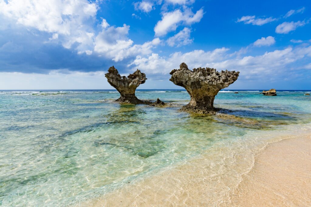 沖縄県　古宇利島　ハートロック