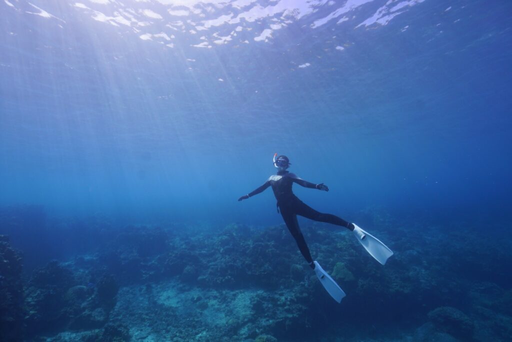 ウェットスーツ　シュノーケリング