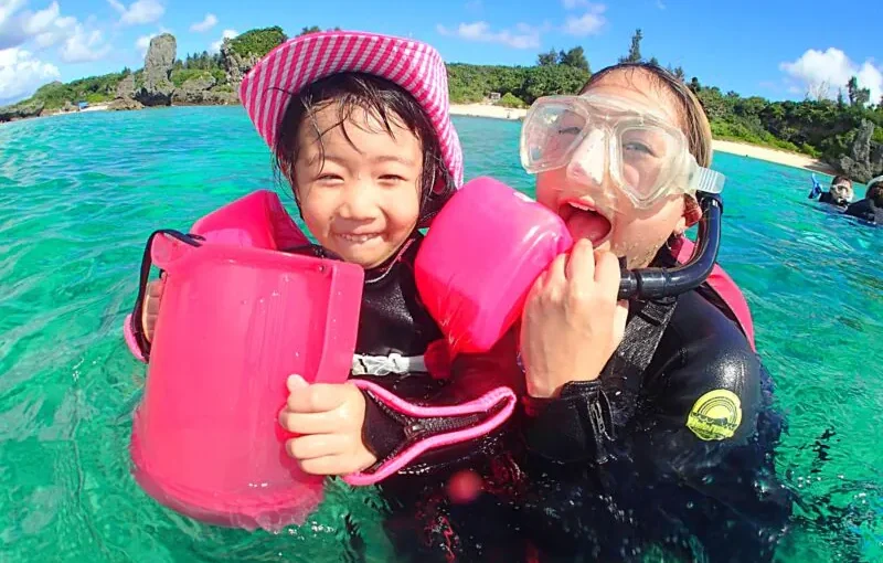 恩納村　シュノーケリング　熱帯魚