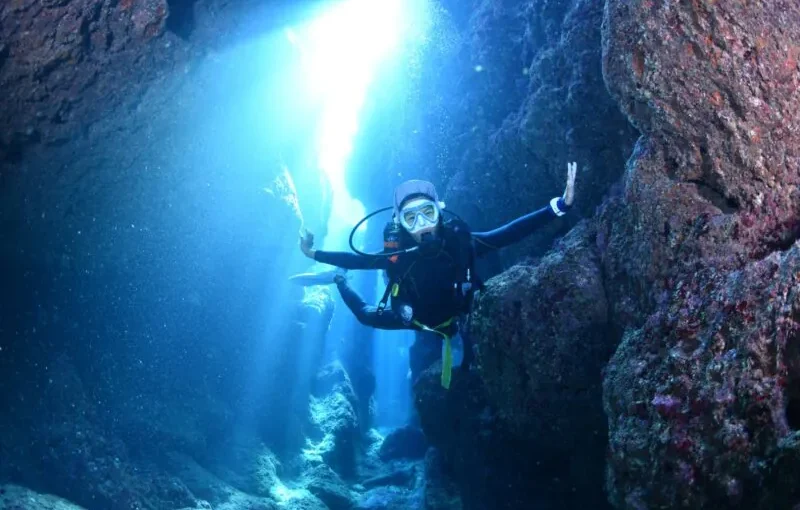 青の洞窟でファンダイビング
