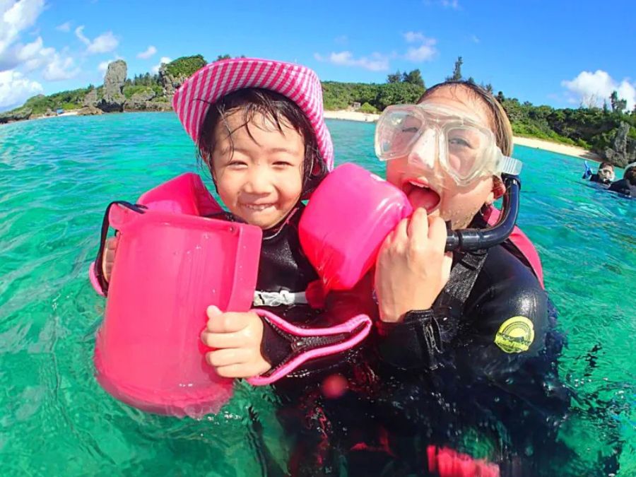 恩納村　シュノーケリング　熱帯魚
