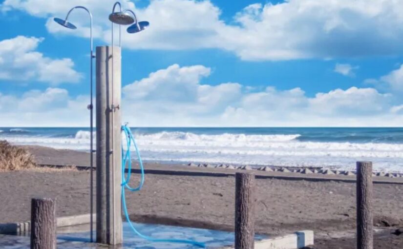 恩納村　海　ビーチシャワー