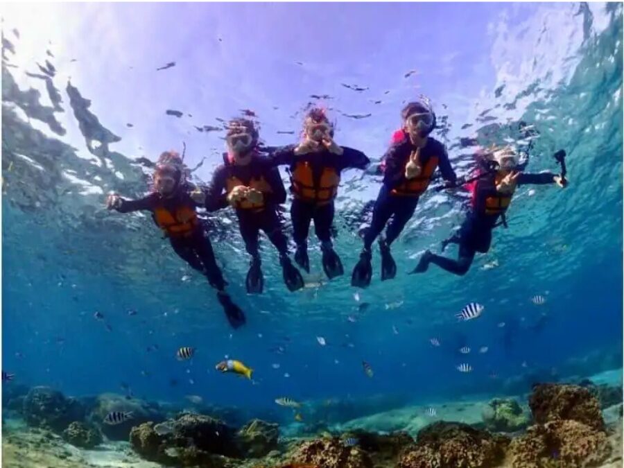 沖縄　恩納村　シュノーケリング